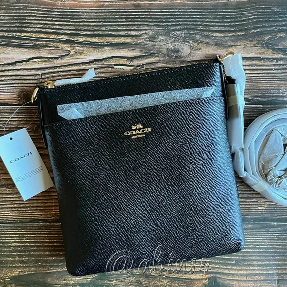 NWT Coach Black Leather Crossbody Bag Kitt Messenger - Picture 1 of 5